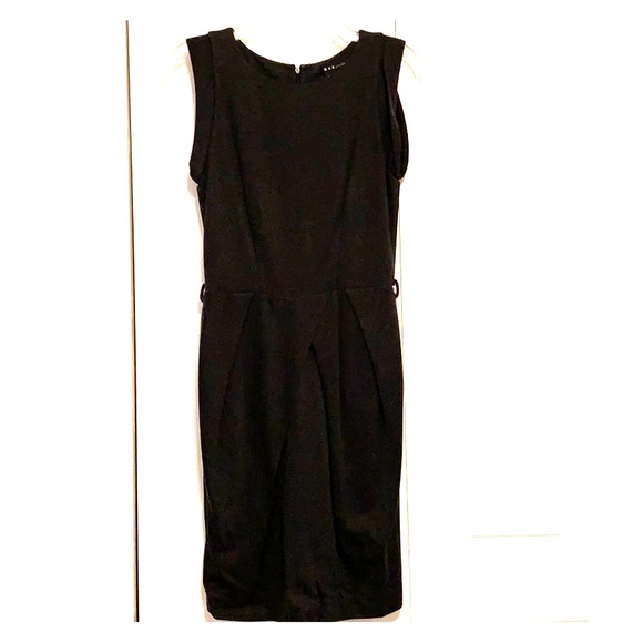 dark green pleated dress